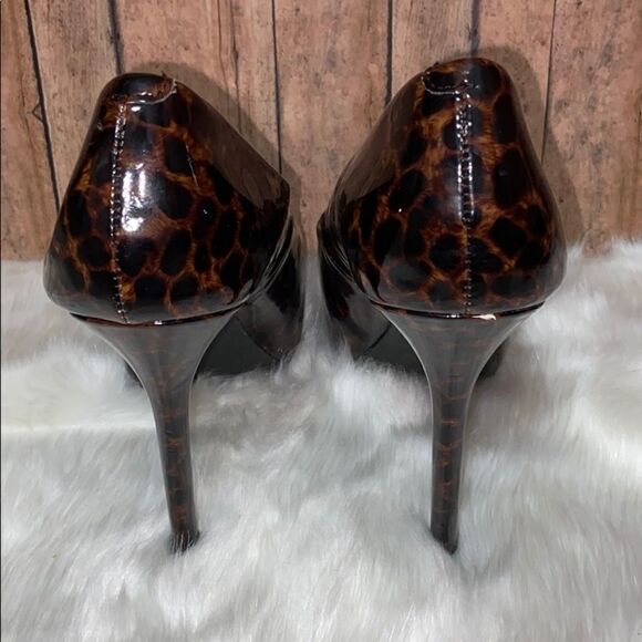 Steve Madden P-Kory Leopard Print Heels - Picture 6 of 8
